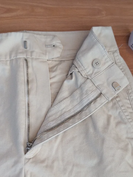 NWT Gap Barrel Khaki High Rise In Cream Color Size 0T Tall Length - Picture 6 of 11